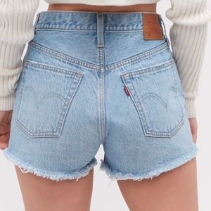 Levi’s shorts